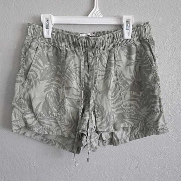 C&C California Pants - C&C California Womens Lyocell Tropical Boho Sage Green Tropical Shorts Sz Small